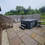 Wild Oats 17 - Yellowtop Country Park - Hot Tub - Yorkshire Villa York