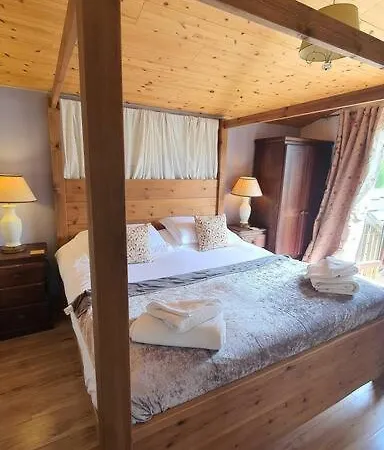 Wild Oats 17, Yellowtop Country Park Villa York