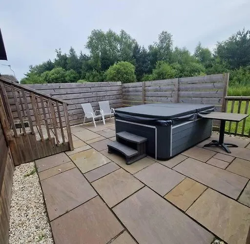 Wild Oats 17 - Yellowtop Country Park - Hot Tub - Yorkshire Villa York