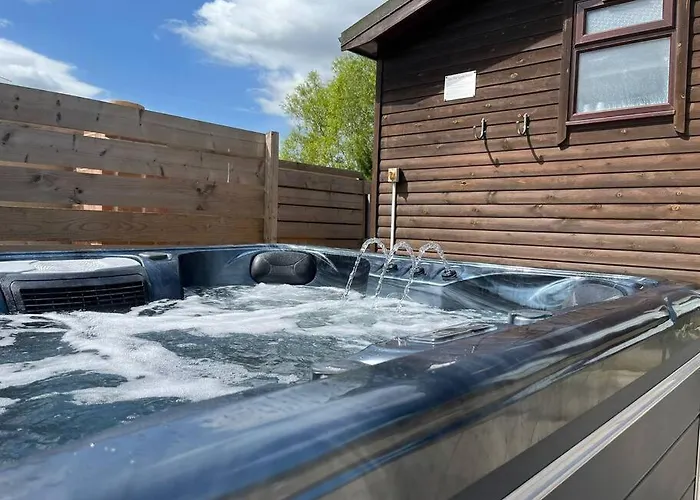 Wild Oats 17 - Yellowtop Country Park - Hot Tub - Yorkshire Villa